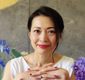 Azumi Uchitani, Japanese culture expert, lecturer